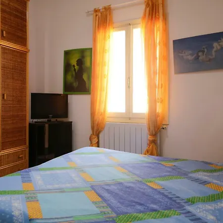 A Due Passi Dal Mare דירה *